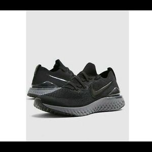 Nike Epic React Flyknit 2